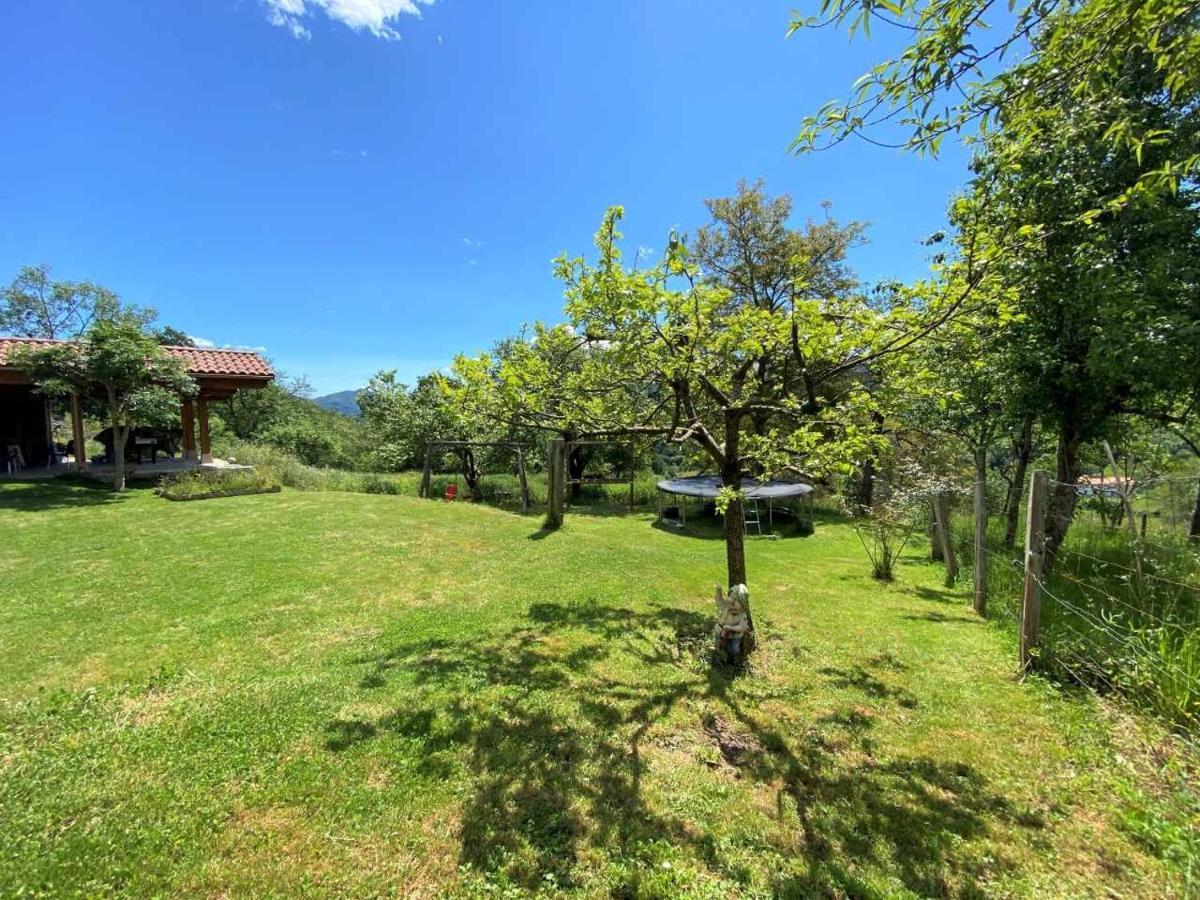 Casa Rural El Bohio Arriondas Exterior photo