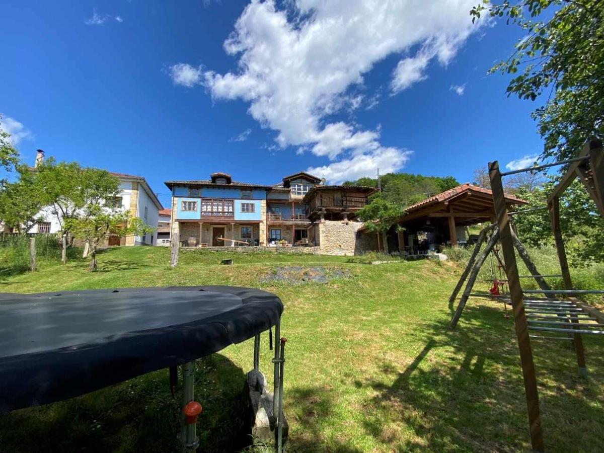 Casa Rural El Bohio Arriondas Exterior photo
