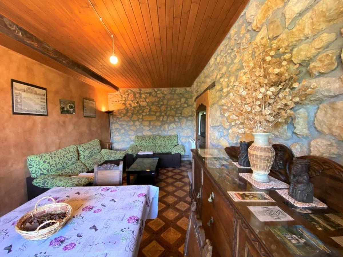 Casa Rural El Bohio Arriondas Exterior photo